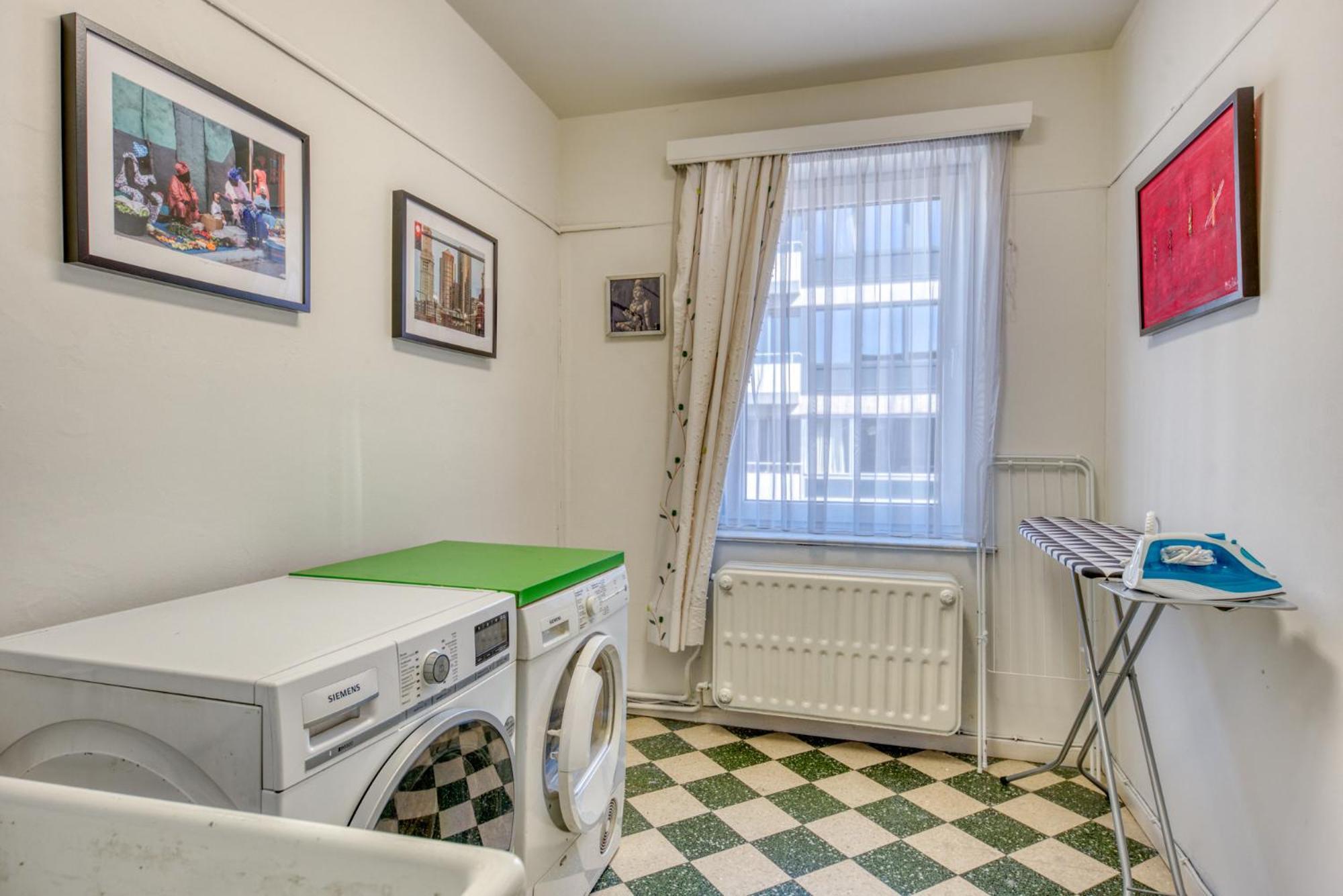 لييج Belle Maison Bourgeoise Partagee De 4 Logements المظهر الخارجي الصورة
