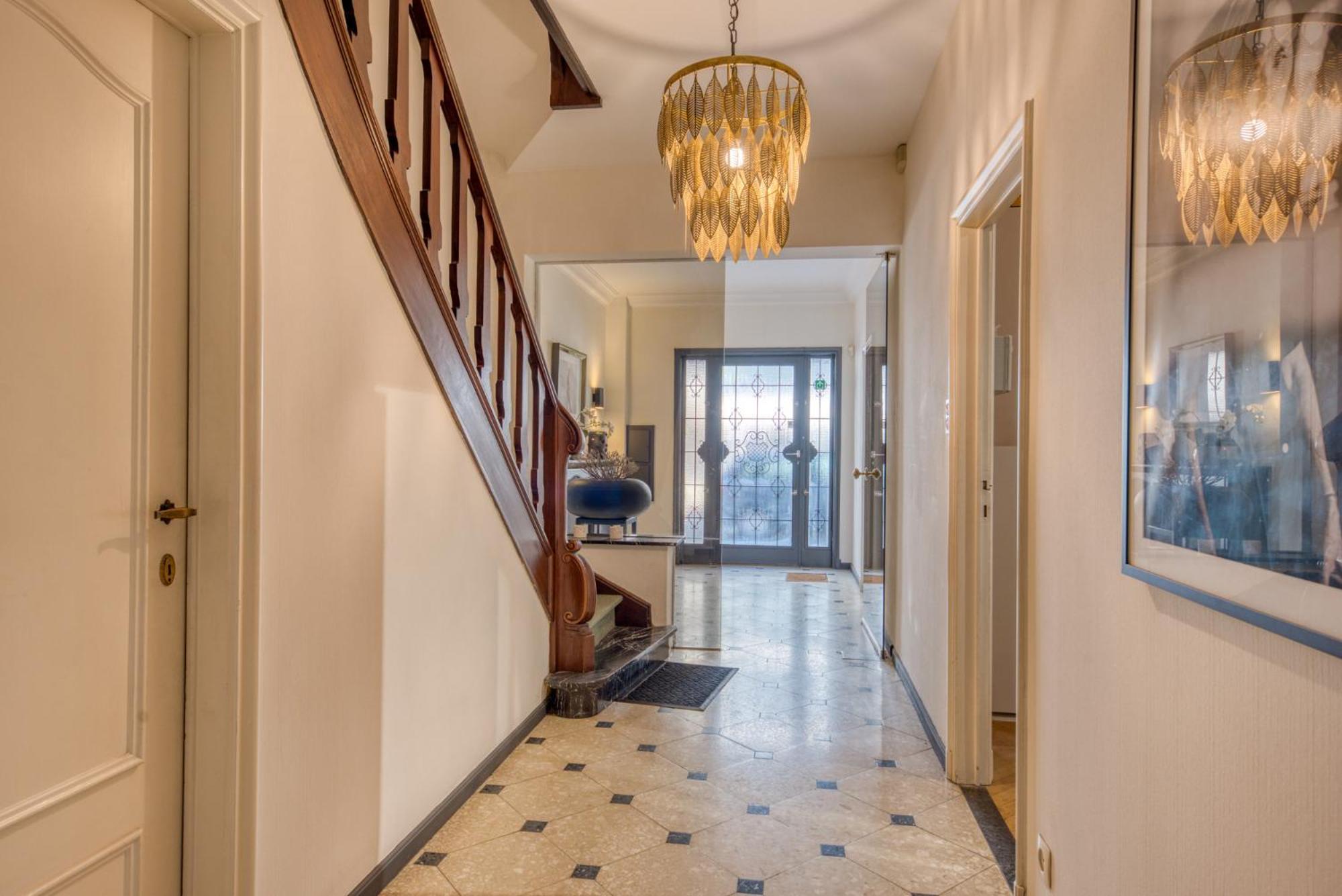 لييج Belle Maison Bourgeoise Partagee De 4 Logements المظهر الخارجي الصورة